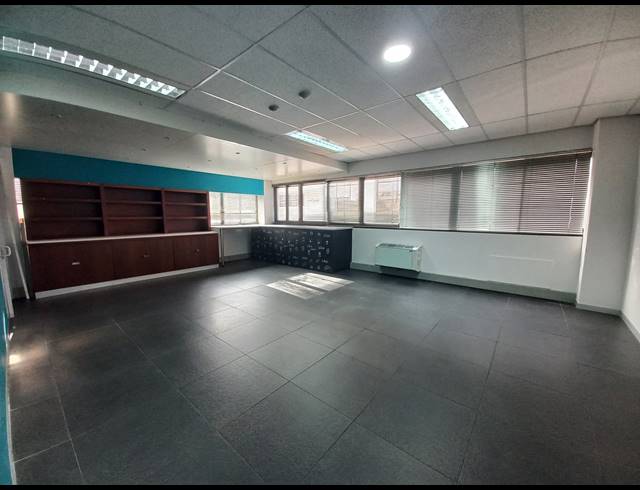 924M² OFFICE TO LET IN MOWBRAY
